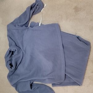Gap arctic purple fleece suit.  Top XXL pants Xl